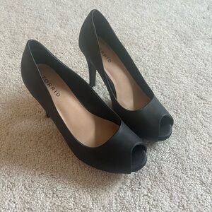 Black peep toe heels